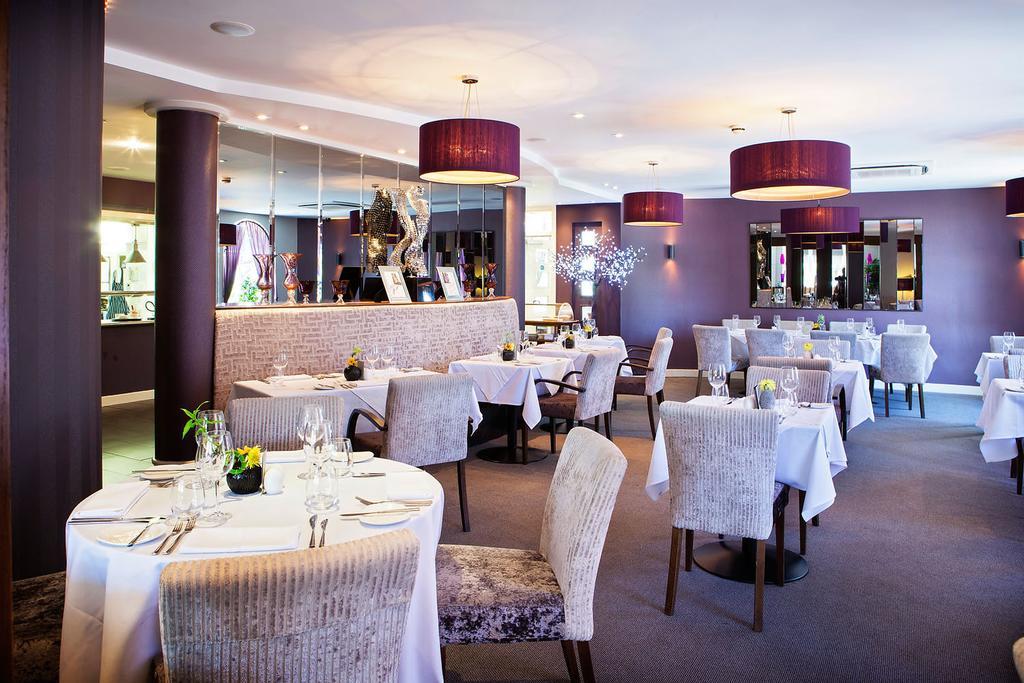 315 Bar & Restaurant Hotel Huddersfield Buitenkant foto