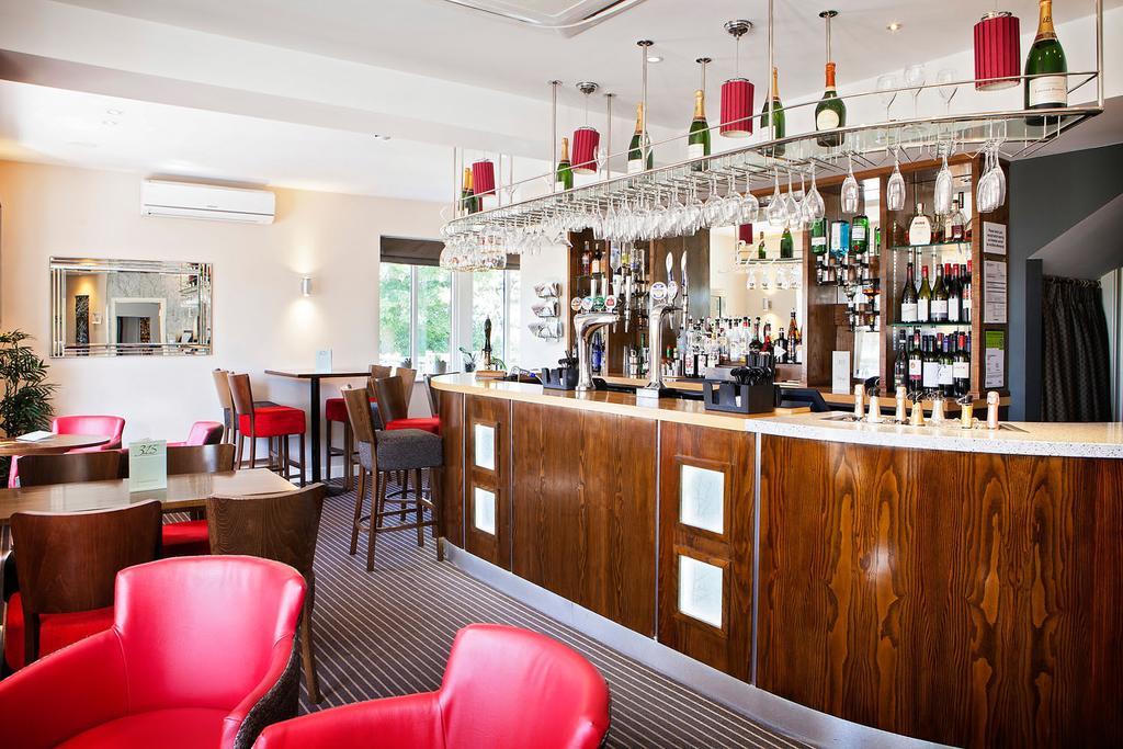 315 Bar & Restaurant Hotel Huddersfield Buitenkant foto